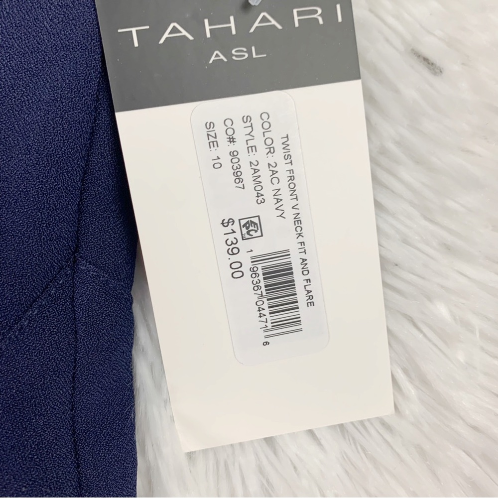 Tahari ASL size 10 short sleeve V-Neck Twist Front Fit & Flare Dress navy blue‎ - Picture 5 of 12